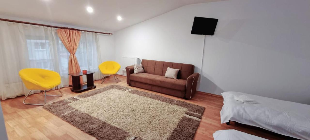 יאשי Apartamente Elegante In Regim Hotelier מראה חיצוני תמונה