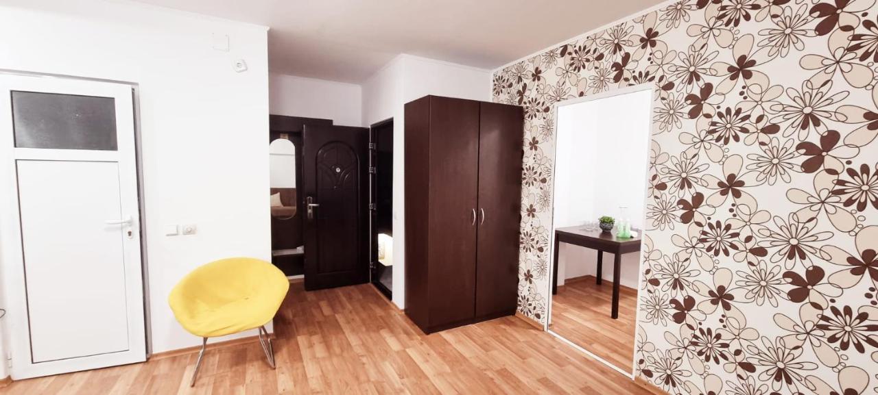 יאשי Apartamente Elegante In Regim Hotelier מראה חיצוני תמונה