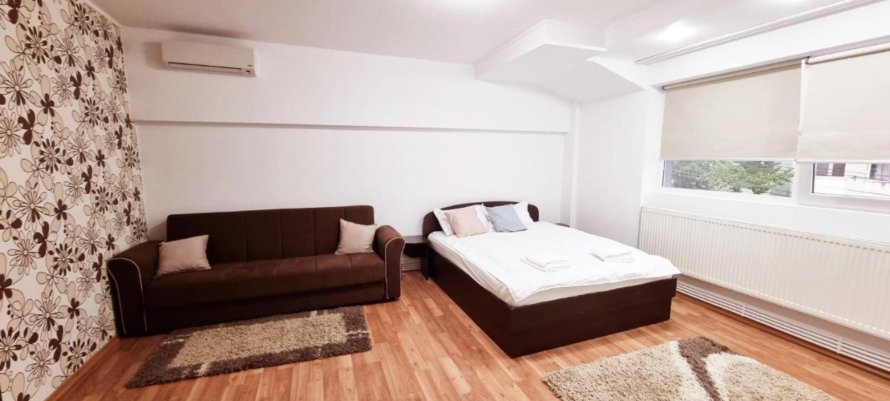 יאשי Apartamente Elegante In Regim Hotelier מראה חיצוני תמונה