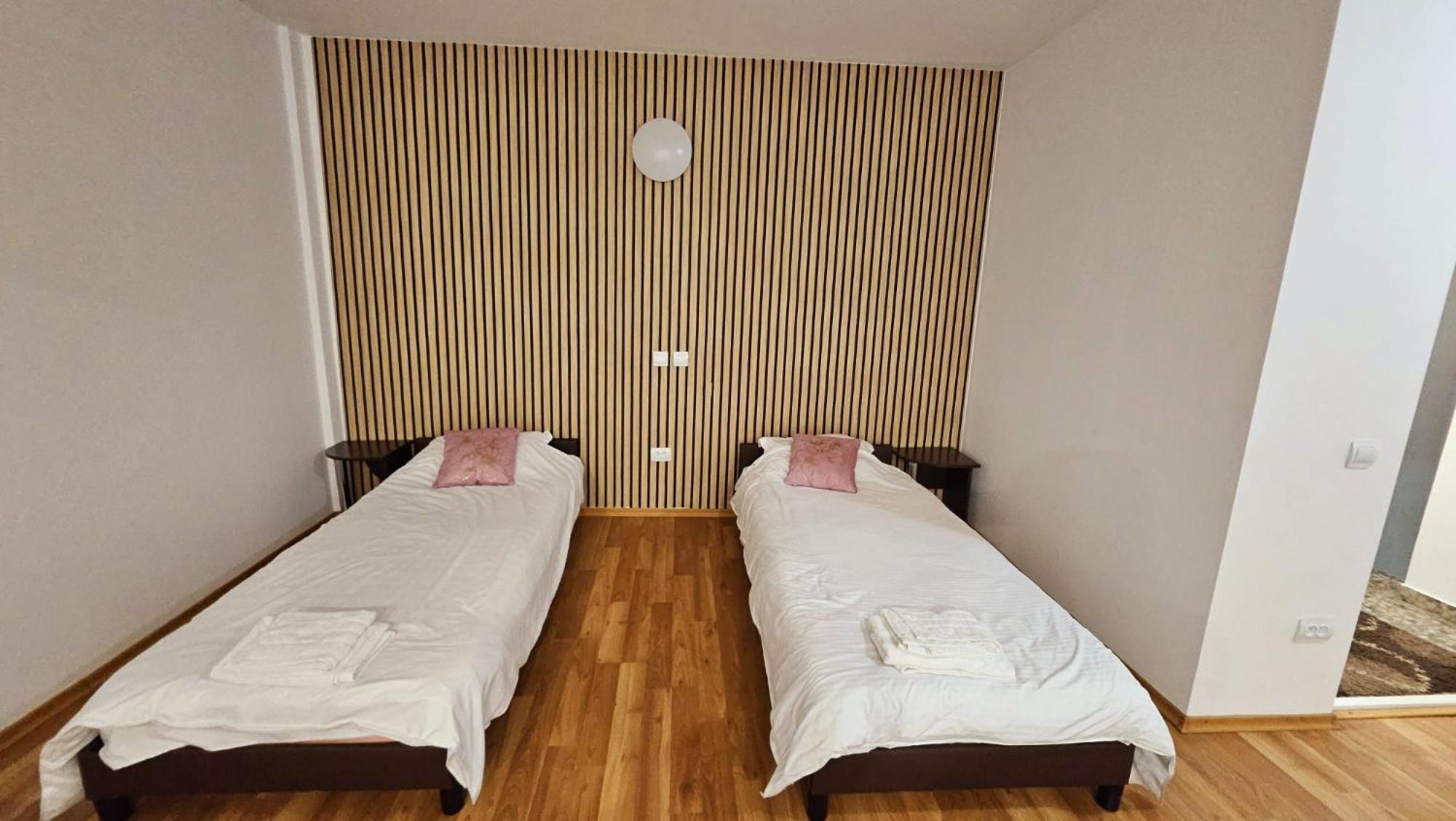 יאשי Apartamente Elegante In Regim Hotelier מראה חיצוני תמונה